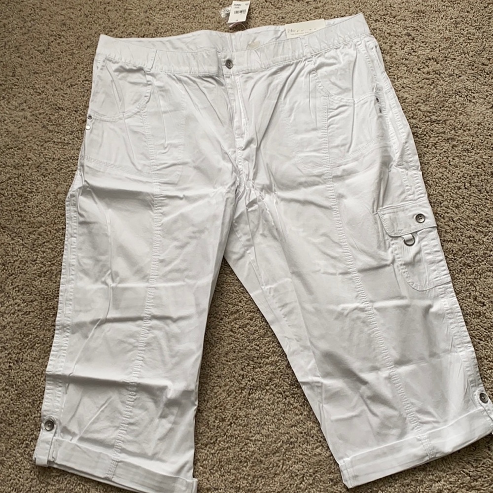 Cato white crop pants size 24